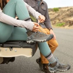 Keen Footwear Keen Targhee III Mid WP -naisten Vaelluskengät, Ruskea/pinkki -Hurtta myymälä keen ws targhee iii mid wp weissboysenberry 1 6