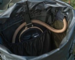 Savotta Jääkäri M -reppu 22+8 L Musta -Hurtta myymälä savotta backpack m 30l black 16